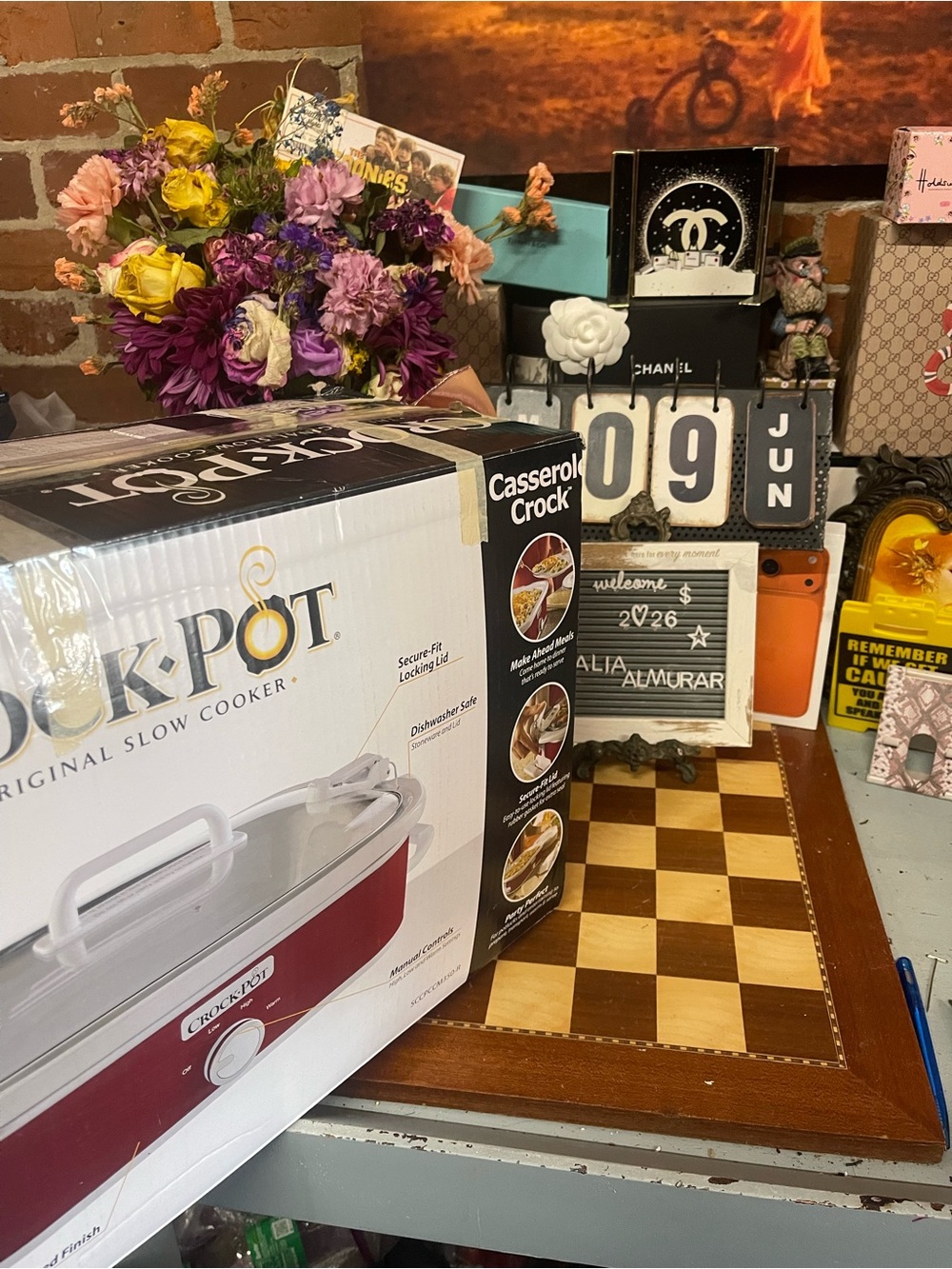 Crock pot new in box cooker